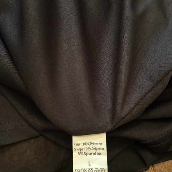 NWOT Summer Short Sleeve Round Neck Swiss Dot Shirt Pom Pom Chiffon Blouse - L - Picture 6 of 6